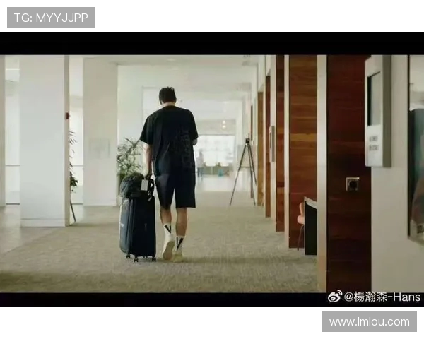 杨瀚森女友中秋晒幸福照与舞蹈视频祝福平安快乐引热议